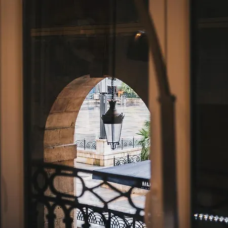 Plaza Nueva By People * בילבאו