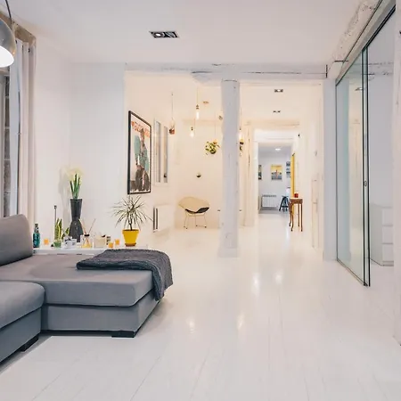 Plaza Nueva By People Бильбао