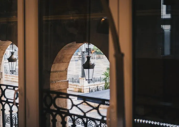 Plaza Nueva By People * بلباو